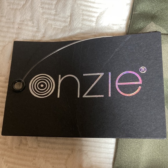 NWT Onzie High Waisted Cameo Legging Size XS - Picture 6 of 12